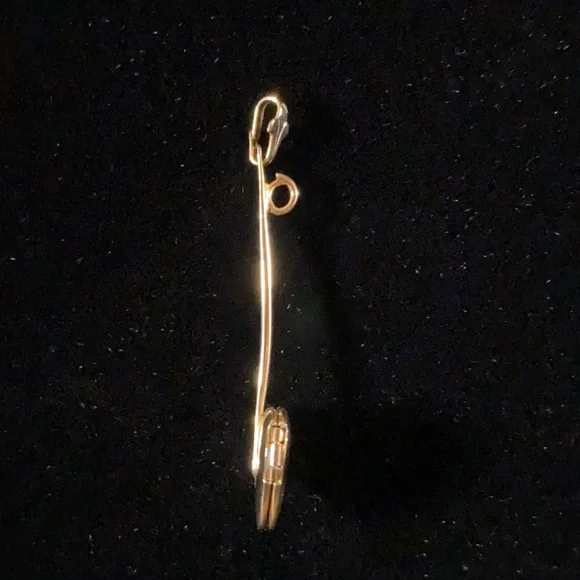 Vintage Heart Locket with Engraved Heart and Flower Necklace Charm - Picture 4 of 6